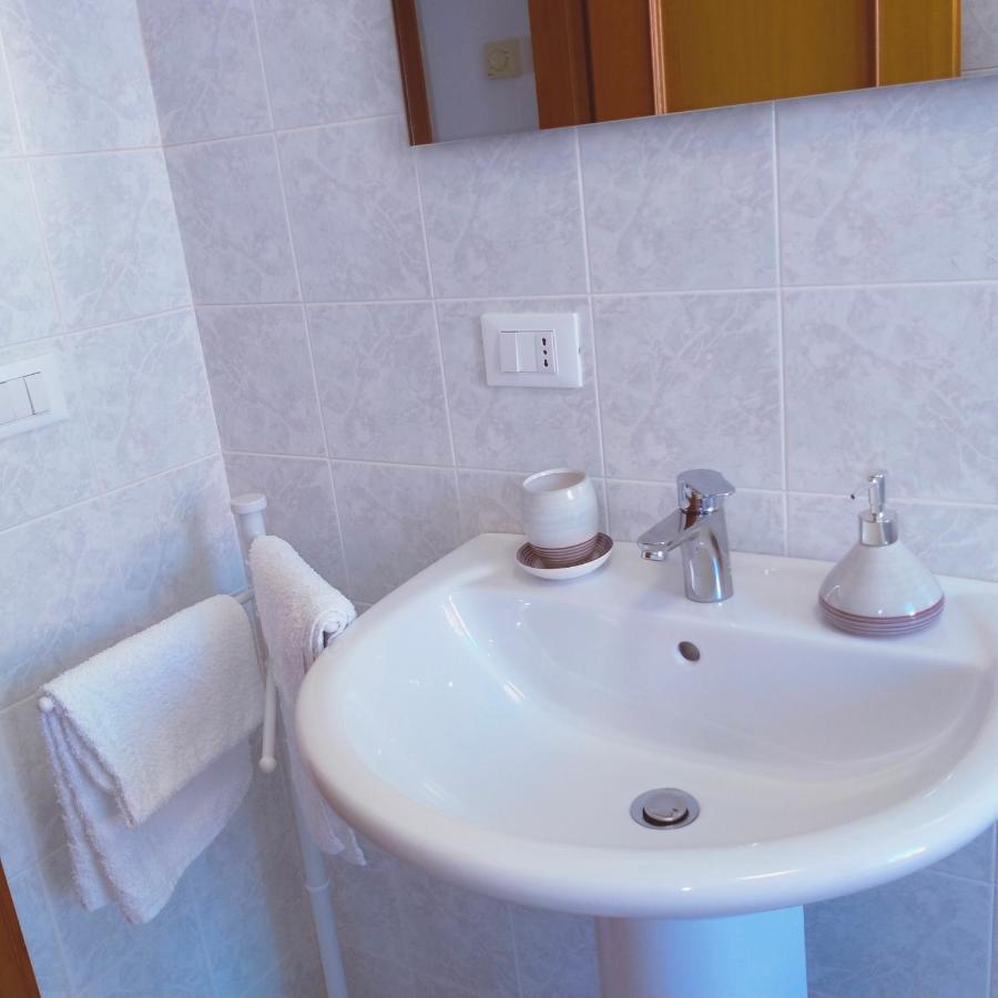 Casa Vacanza Rosariomaria Реалмонте Екстериор снимка